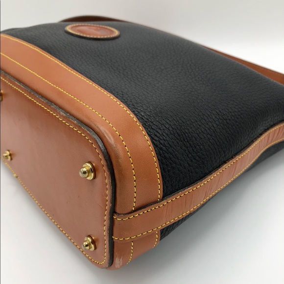 Dooney & Bourke AWL bag. Excellent condition. - Picture 9 of 10